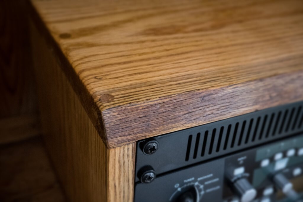 grizzly studio 19 studio rack